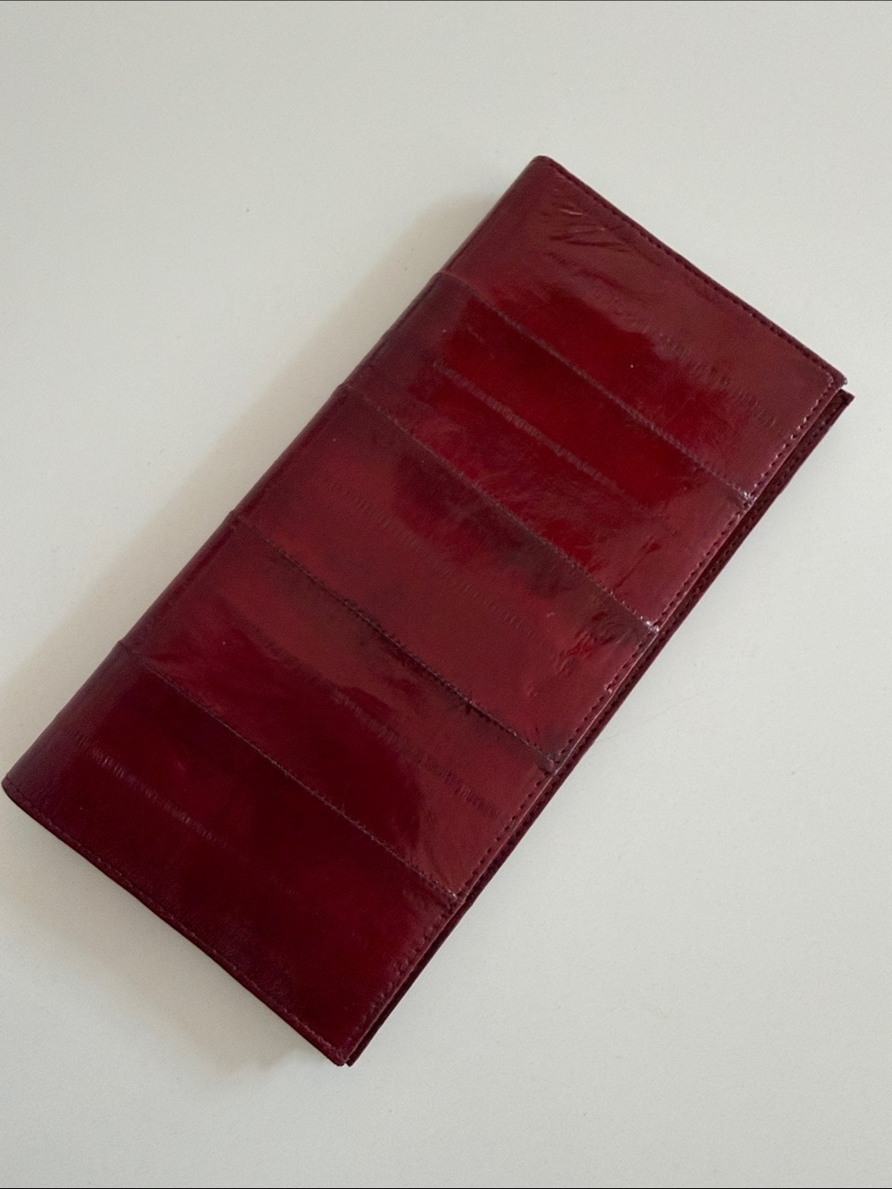 VINTAGE Shiny Burgundy Eel Skin Bi-Fold Wallet Polished 80's Minimalist Chic